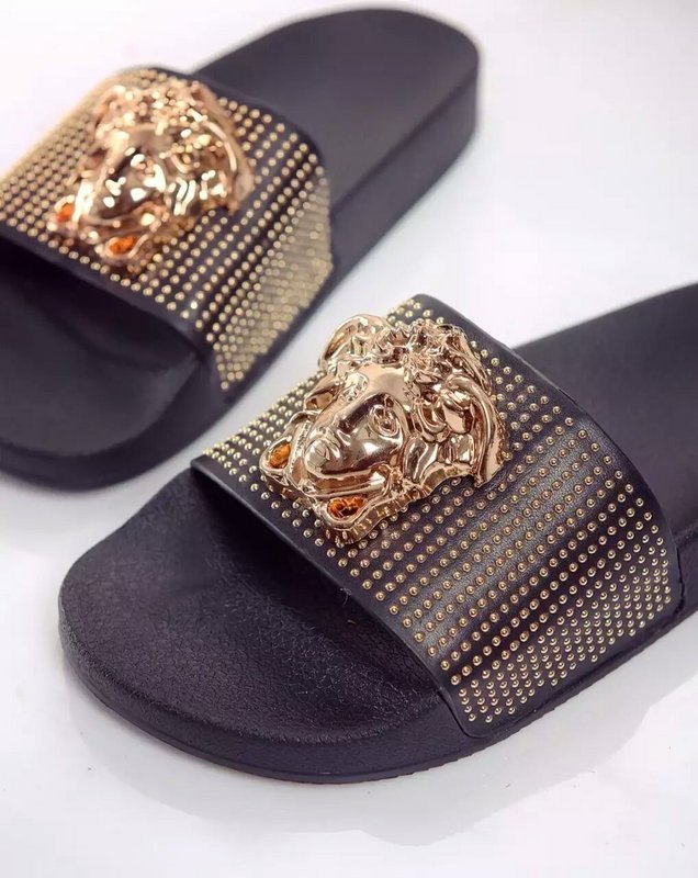 Versace women slippers AAA-008
