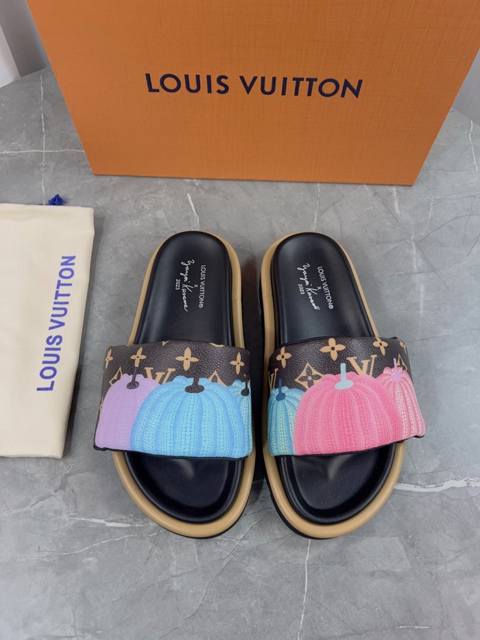 LV women Sandals 1：1 Quality-517