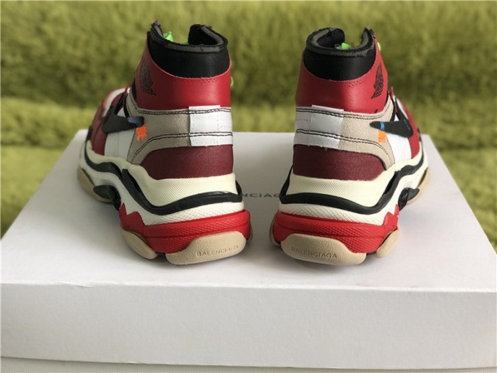 B 17FW Tripe-S High End Sneaker-018