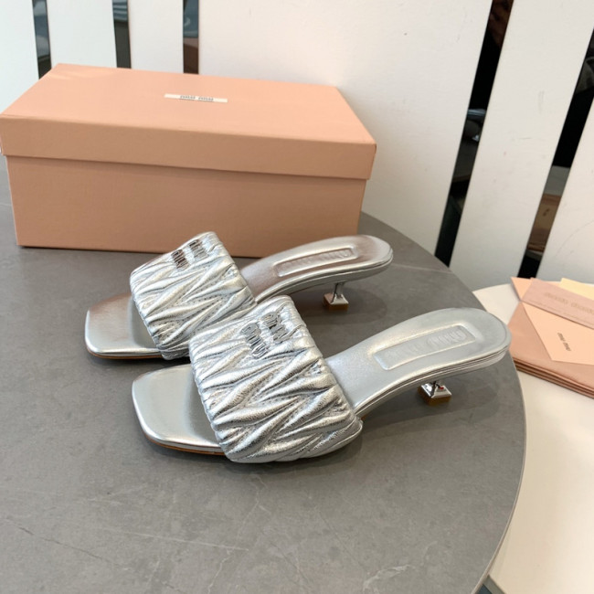 Miu Miu women slippers 1：1 quality-010