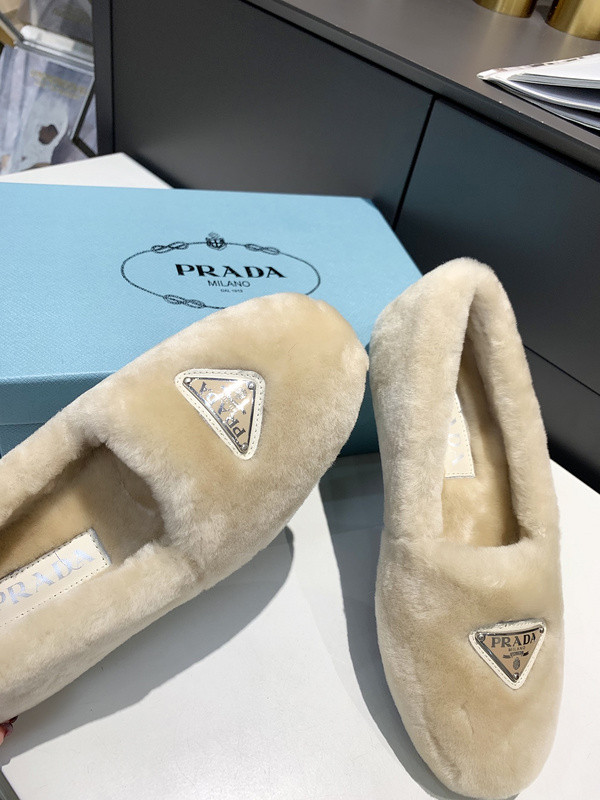 Prada women shoes 1：1 quality-389