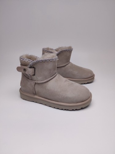 UG Boots Women-301