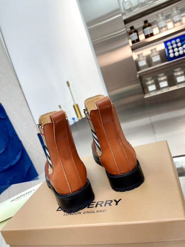 Burberry women shoes 1;1 quality-033