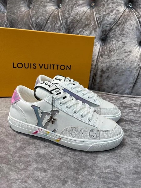 LV Women Shoes 1：1 Quality-611