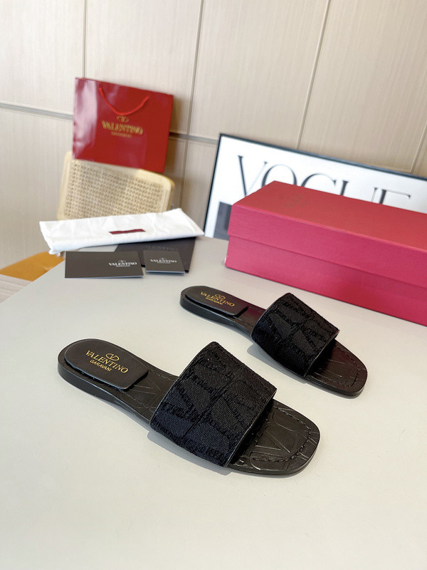 VT women slippers AAA-251