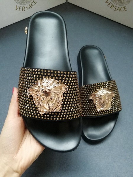 Versace women slippers AAA-032