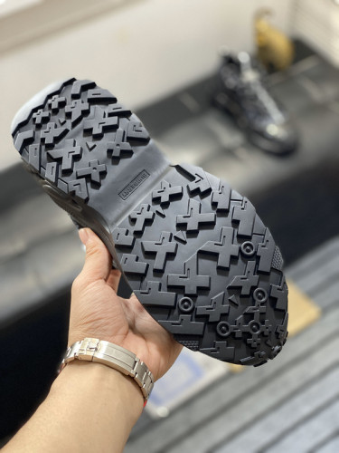 Burberry men shoes 1：1 quality-376