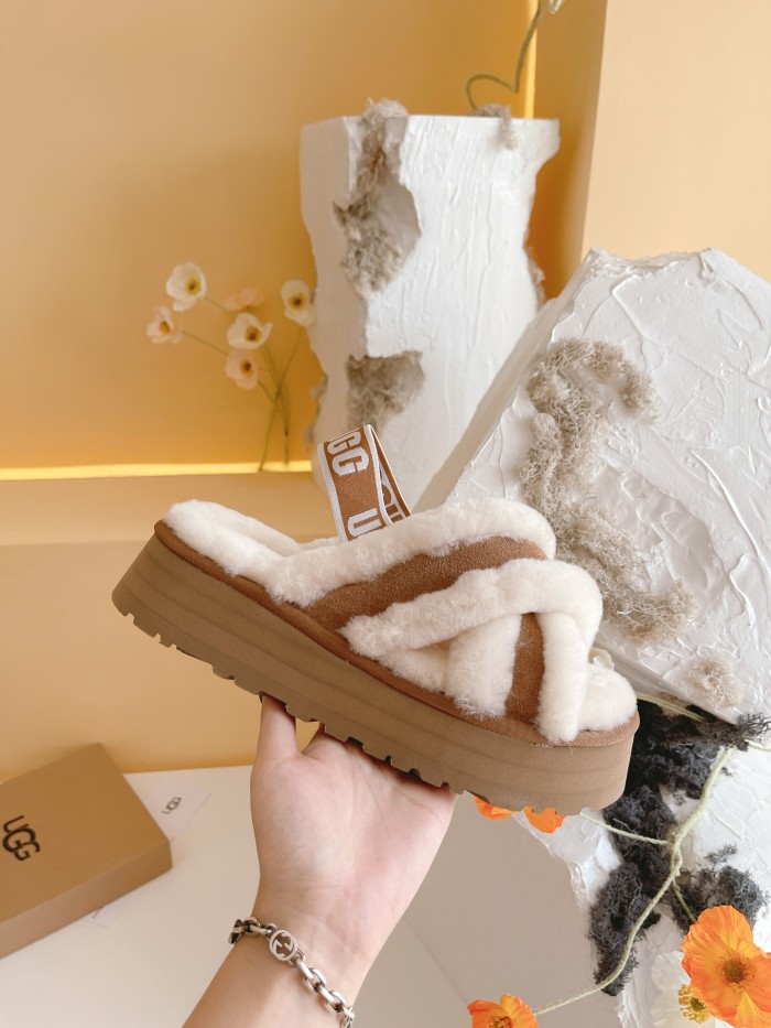 U women Sandals 1：1 Quality-001