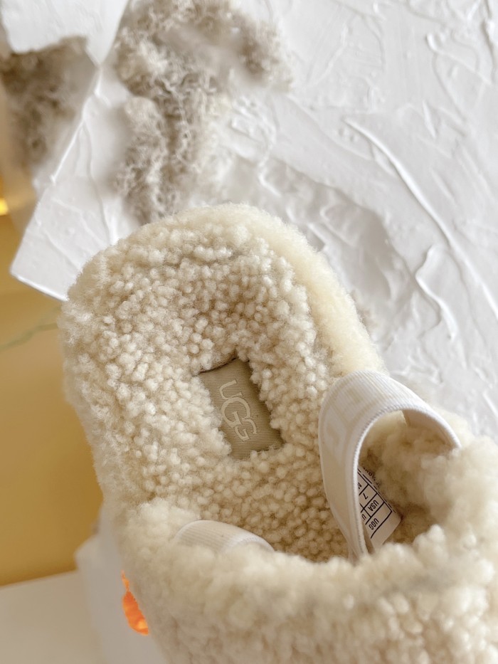 U women Sandals 1：1 Quality-003