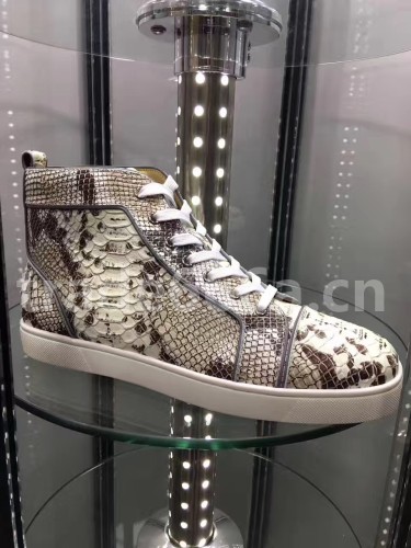 Super Max Christian Louboutin Shoes-731