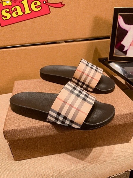 Burberry men slippers AAA-058