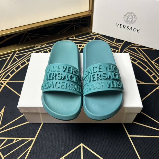 Versace women slippers AAA-095