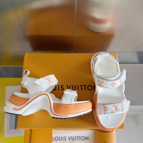 LV women Sandals 1：1 Quality-764