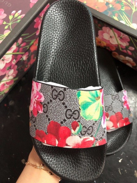 G women slippers AAA-120