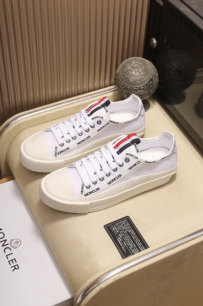 Moncler Men shoes 1：1 quality-048