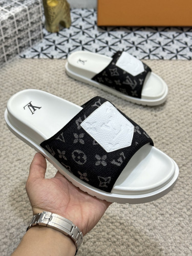 LV men slippers AAA-1213