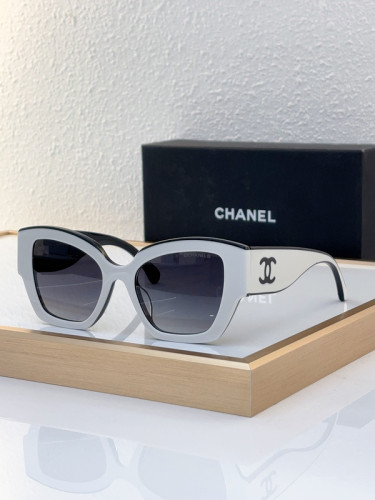 CHNL Sunglasses AAAA-4047