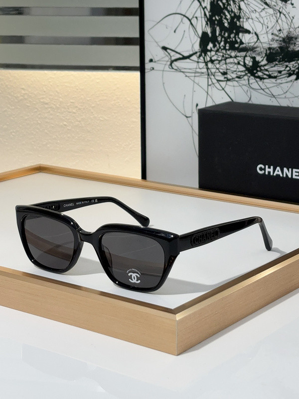 CHNL Sunglasses AAAA-4070