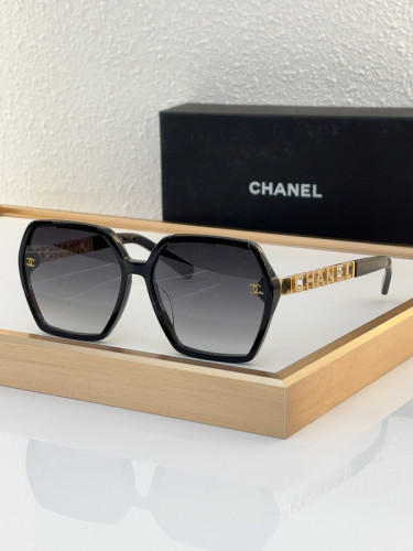 CHNL Sunglasses AAAA-4143