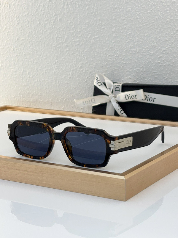 Dior Sunglasses AAAA-2807