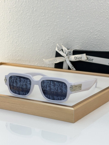 Dior Sunglasses AAAA-2811