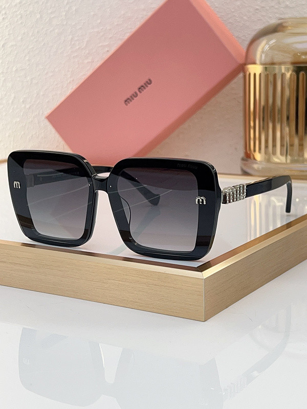 Miu Miu Sunglasses AAAA-1015