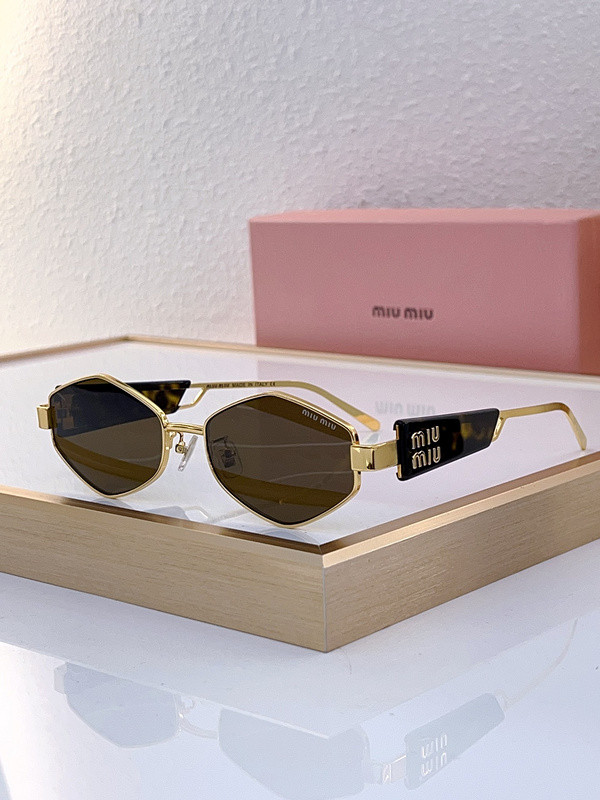 Miu Miu Sunglasses AAAA-969