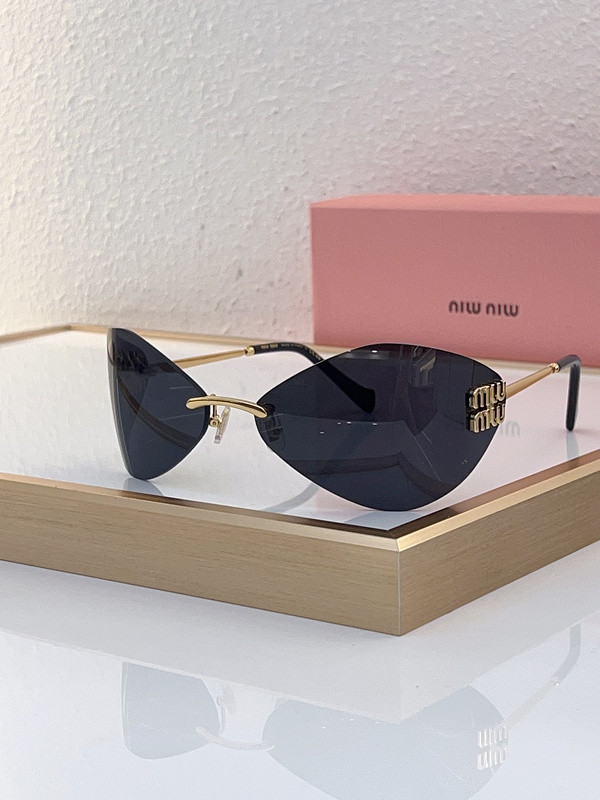 Miu Miu Sunglasses AAAA-977