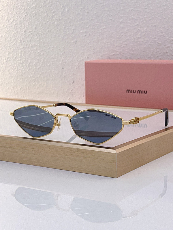 Miu Miu Sunglasses AAAA-1005