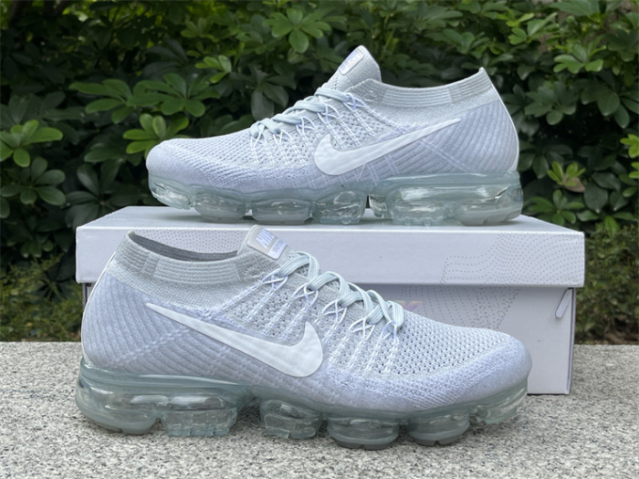 Authentic Nike Air VaporMax Triple White