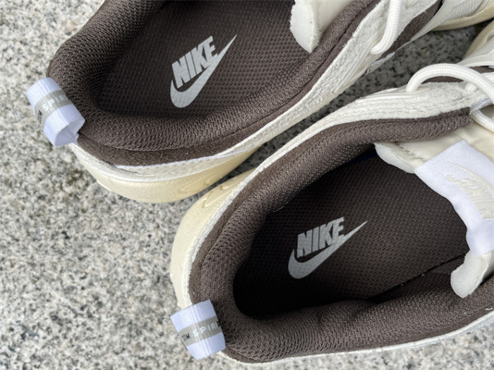 Authentic Travis Scott x Nike Zoom Field Jaxx Light Chocolate