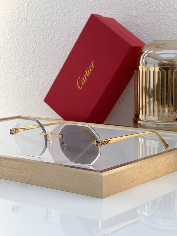 Cartier Sunglasses AAAA-6818