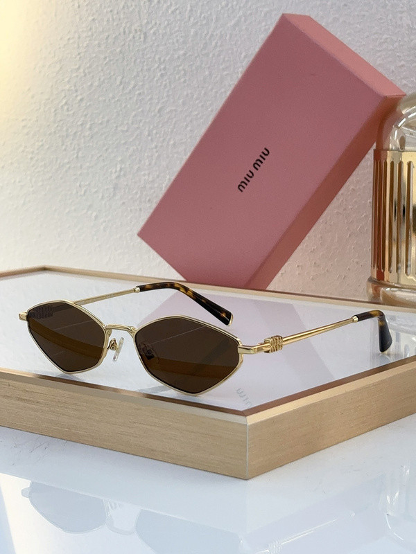 Miu Miu Sunglasses AAAA-1086