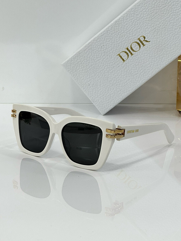 Dior Sunglasses AAAA-2880