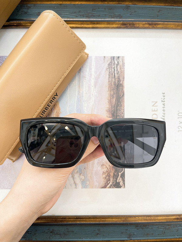 Burberry Sunglasses AAAA-2767