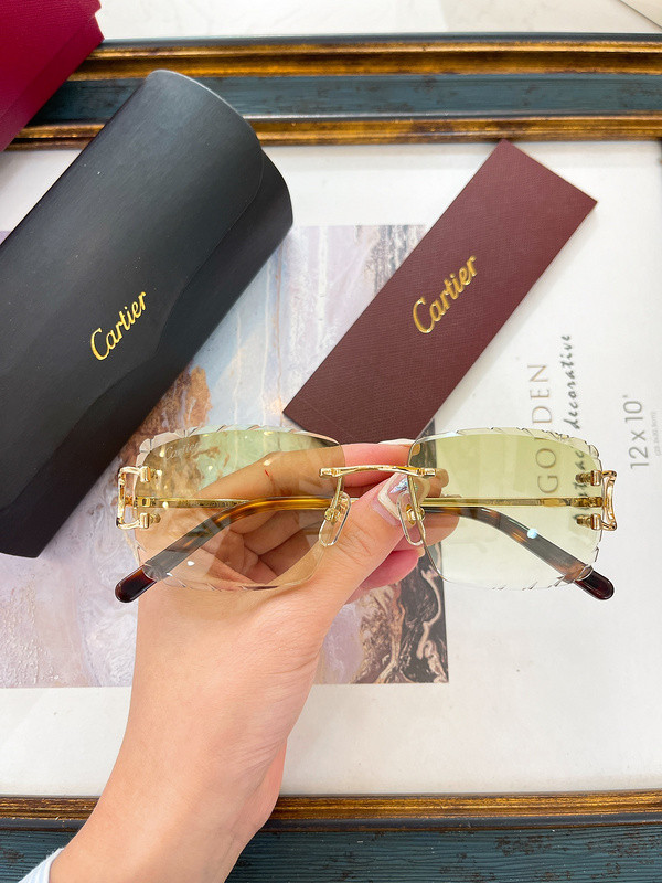 Cartier Sunglasses AAAA-7015