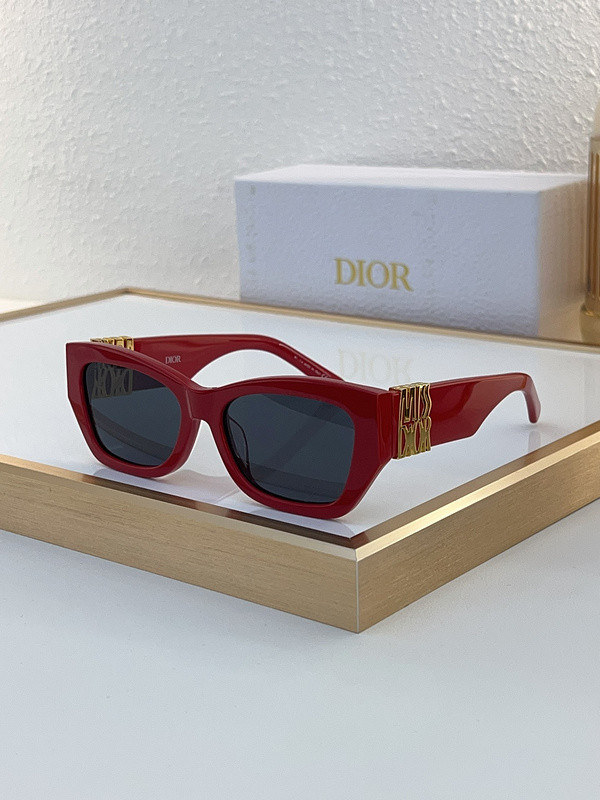 Cartier Sunglasses AAAA-7546