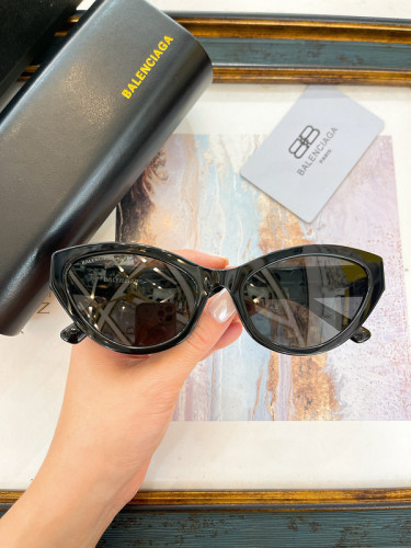 B Sunglasses AAAA-983