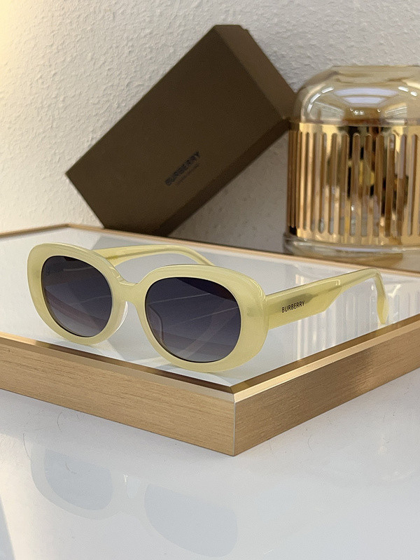 Burberry Sunglasses AAAA-2744