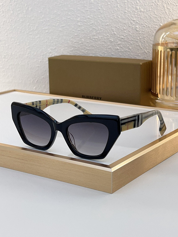 Burberry Sunglasses AAAA-2682