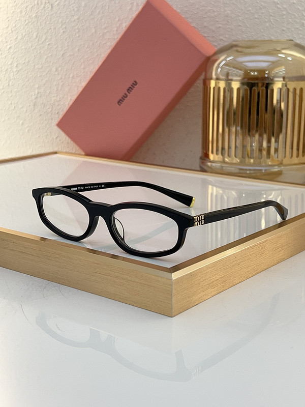 Miu Miu Sunglasses AAAA-1444