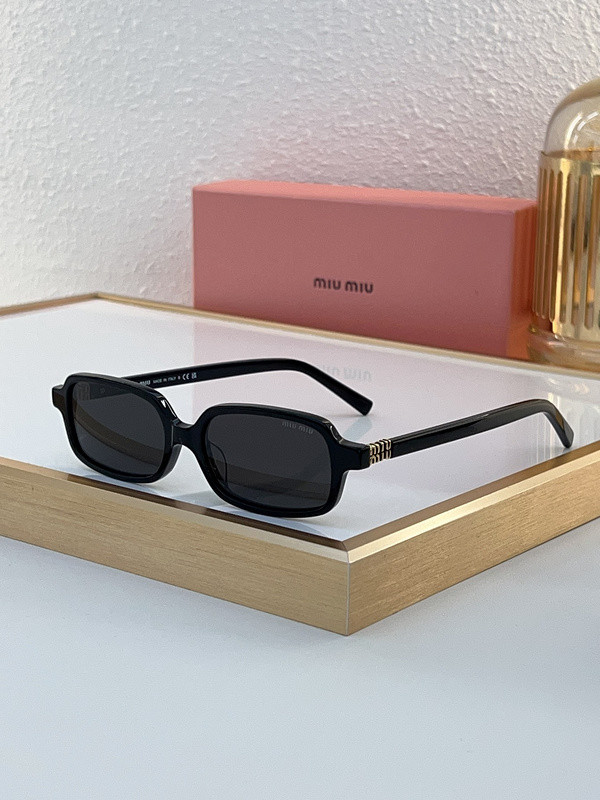 Miu Miu Sunglasses AAAA-1360