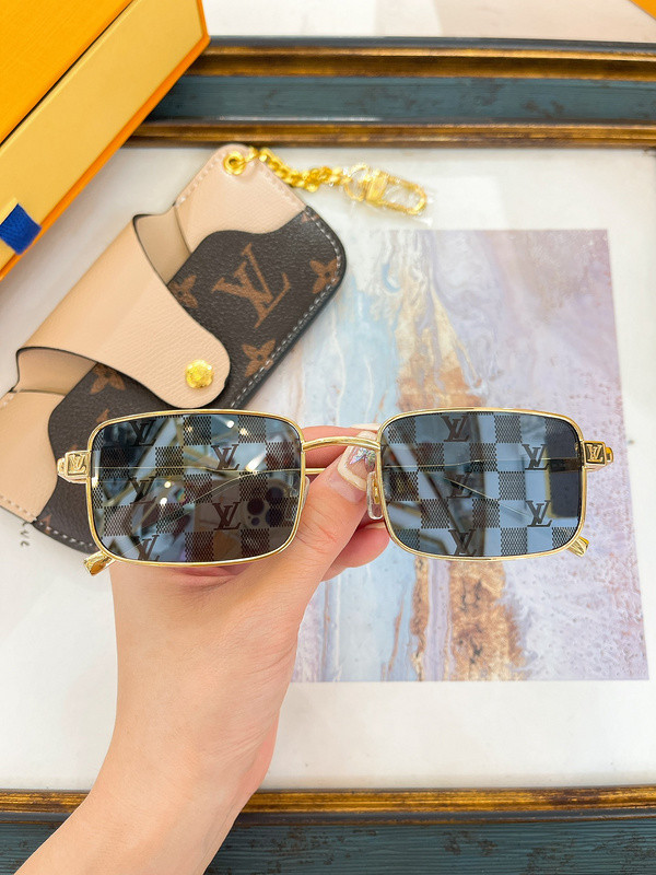 LV Sunglasses AAAA-5111