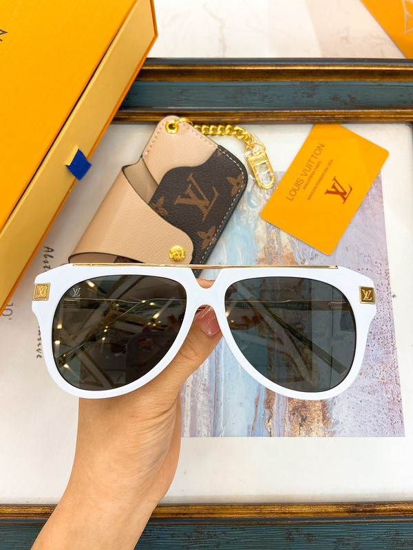 LV Sunglasses AAAA-5196