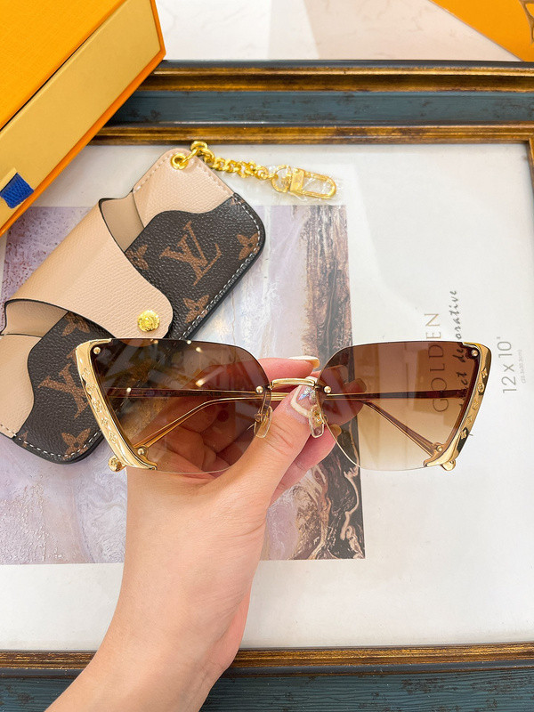 LV Sunglasses AAAA-4963