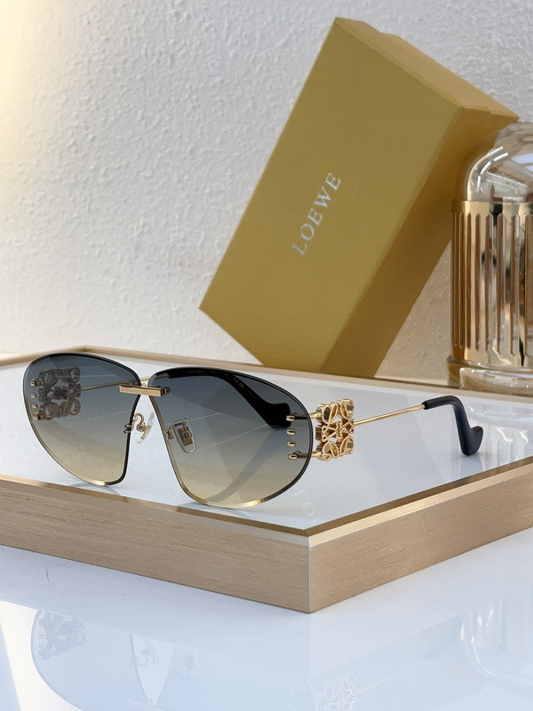 Loewe Sunglasses AAAA-478