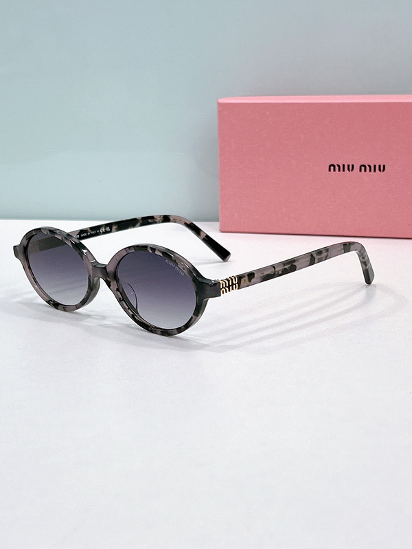 Miu Miu Sunglasses AAAA-1424