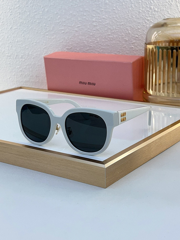 Miu Miu Sunglasses AAAA-1292