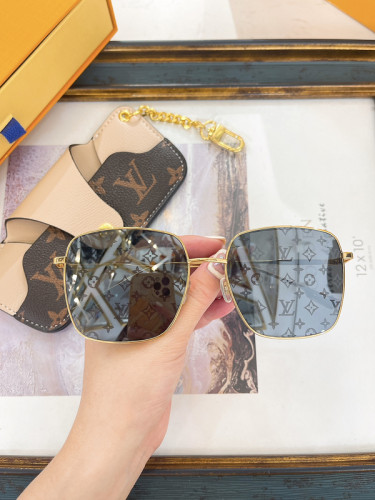 LV Sunglasses AAAA-4956