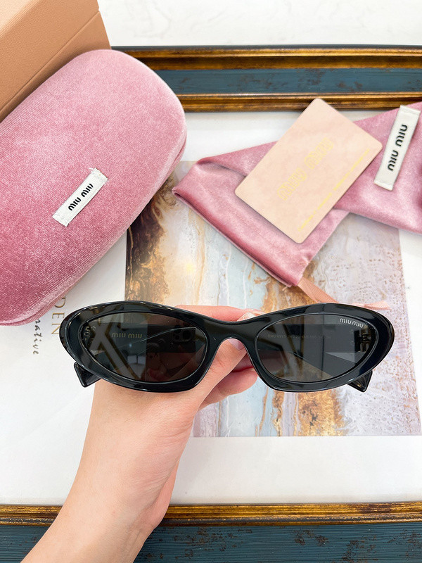 Miu Miu Sunglasses AAAA-1222